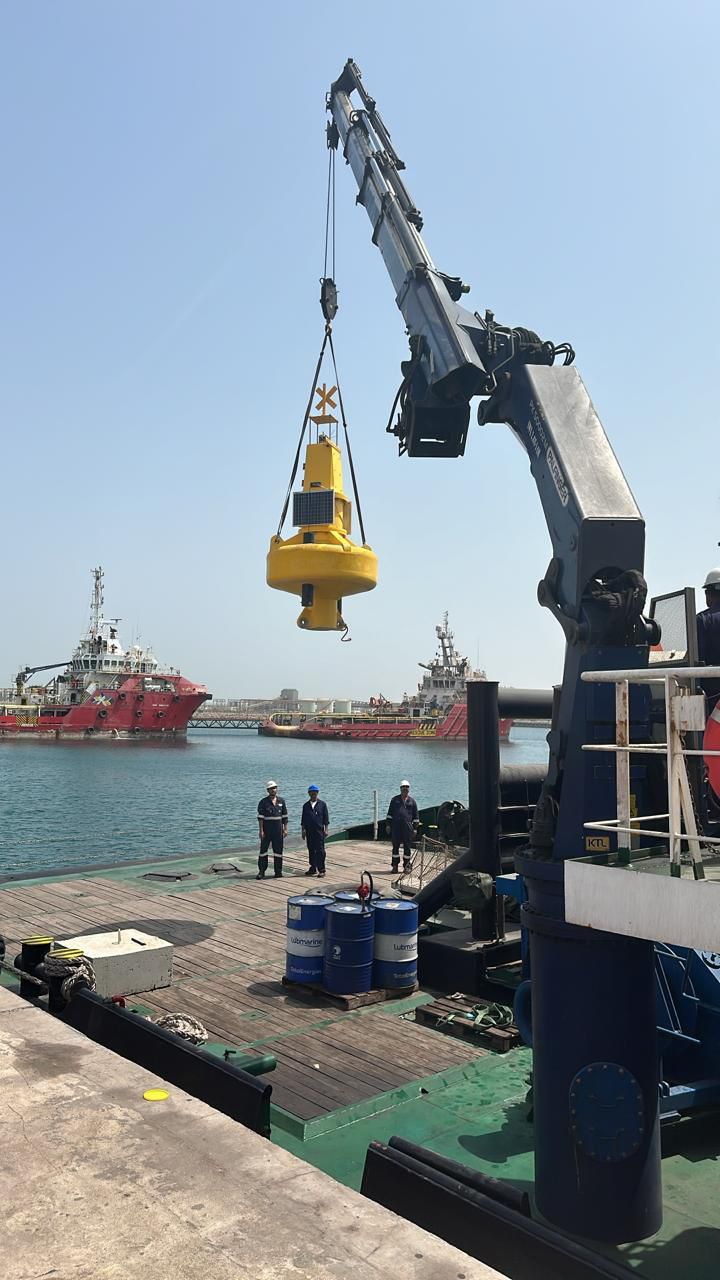 Always with the big and the elite